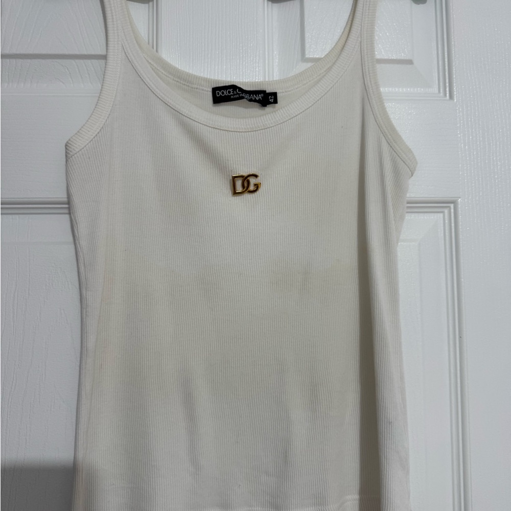 100% Authentic gold Dolce & Gabbana logo White Tank Top size 42 L.  K condition